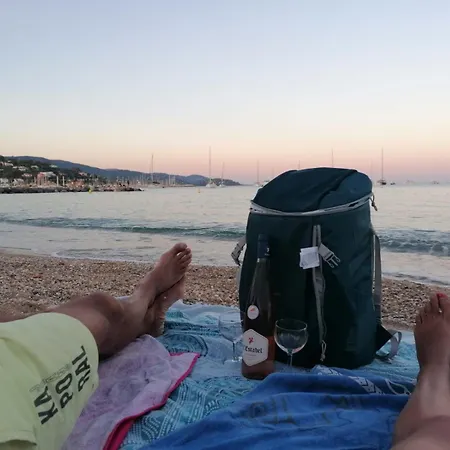 Avec Coin Nuit, 100 M De La