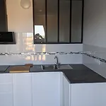 Avec Coin Nuit, 100 M De La Apartment *