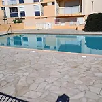 Avec Coin Nuit, 100 M De La Le Lavandou
