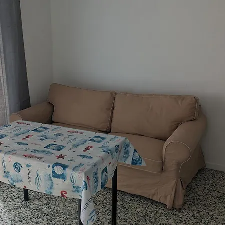 Apartment Avec Coin Nuit, 100 M De La *