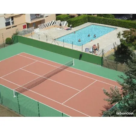 Apartment Avec Coin Nuit, 100 M De La Le Lavandou